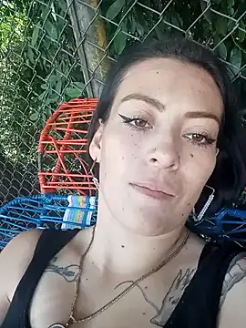 Snapshot of Tefannyy_ chatting on 12-11-24, 07:03 Tefannyy online show from 12-11-24, 07:03