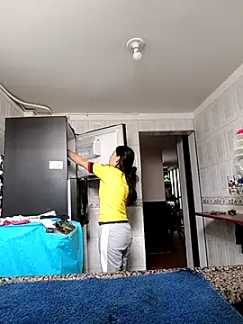 Snapshot of Tefannyy_ chatting on 02-14-25, 03:36 Tefannyy online show from 02-14-25, 03:36