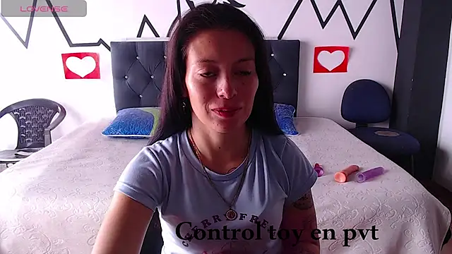 Snapshot of Tefannyy_ chatting on 02-19-25, 03:49 Tefannyy online show from 02-19-25, 03:49