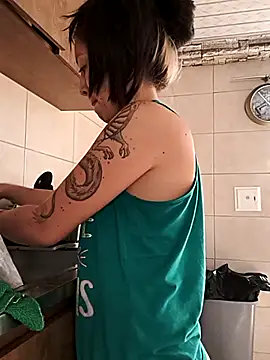 Snapshot of Tefannyy_ chatting on 10-13-25, 01:55 Tefannyy online show from 10-13-25, 01:55