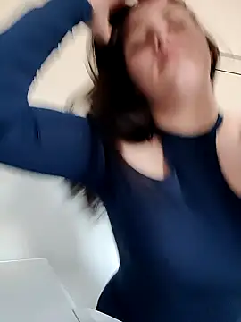 Snapshot of leeya_lee chatting on 02-26-25, 02:36 leeya lee online show from 02-26-25, 02:36