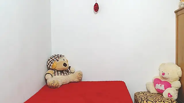 ariellth online show from 10-21-25, 04:41