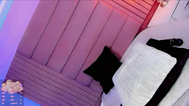 Snapshot of Baddinner chatting on 02-27-26, 01:11 Baddinner online show from 02-27-26, 01:11