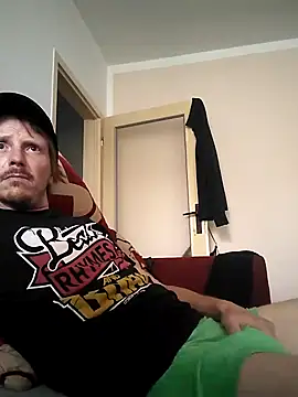 Snapshot of Vlastislav23 chatting on 06-19-26, 04:28 Vlastislav23 online show from 06-19-26, 04:28