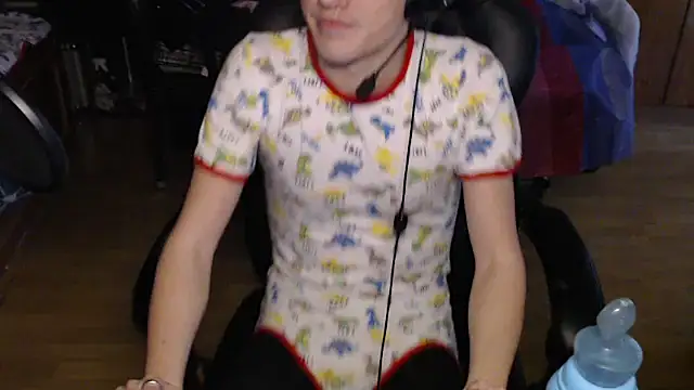 Snapshot of BabyDracoDarkfang chatting on 03-28-26, 11:21 BabyDracoDarkfang online show from 03-28-26, 11:21