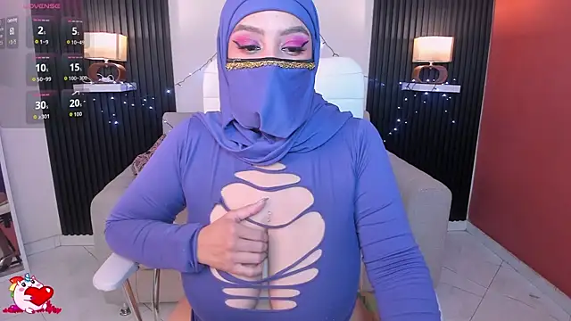 cloe sirena online show from 11-14-25, 03:11