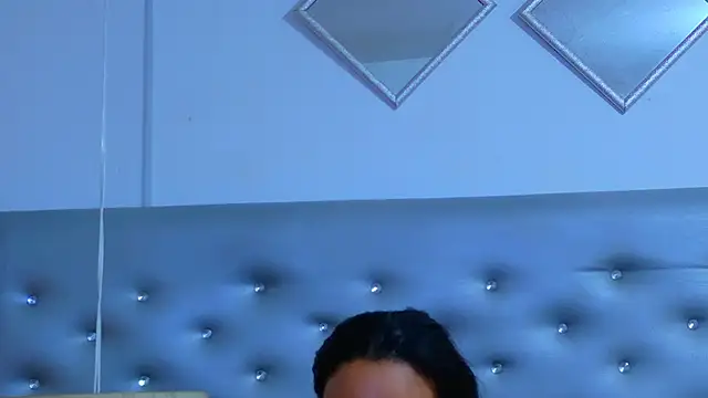 EileenBenzon online show from 07-10-26, 04:17