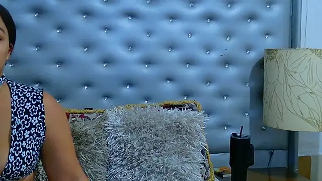 EileenBenzon online show from 08-03-26, 02:33