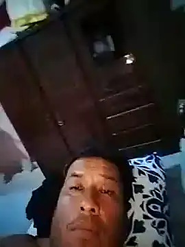 Snapshot of marcuszza22 chatting on 02-18-25, 09:53 marcuszza22 online show from 02-18-25, 09:53