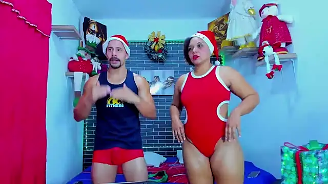 Snapshot of alessandro27yleonora chatting on 12-22-24, 11:11 alessandro27yleonora online show from 12-22-24, 11:11