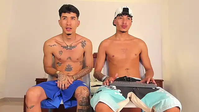 Snapshot of Ian_and_Noah chatting on 09-13-25, 11:48 Ian and Noah online show from 09-13-25, 11:48