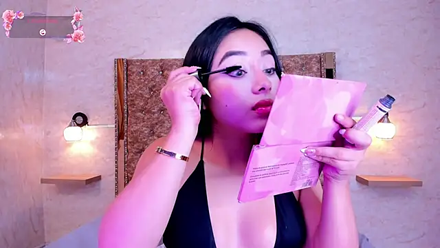 Snapshot of gaby_desire777 chatting on 01-04-25, 02:35 gaby desire777 online show from 01-04-25, 02:35