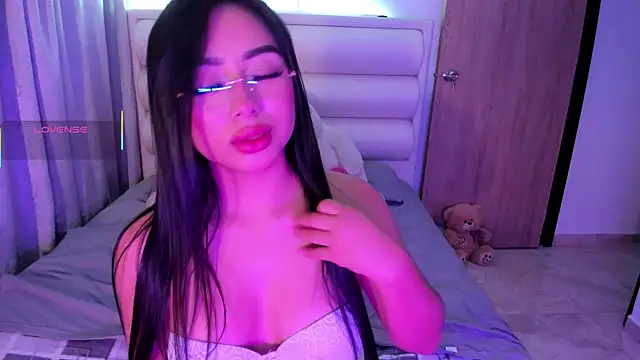 Snapshot of gaby_desire777 chatting on 09-23-25, 02:36 gaby desire777 online show from 09-23-25, 02:36