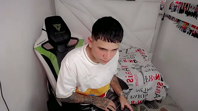 Brayan lopezz online show from 05-07-26, 05:51