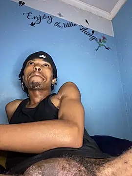 Snapshot of BlueIceCube chatting on 12-19-24, 09:49 BlueIceCube online show from 12-19-24, 09:49