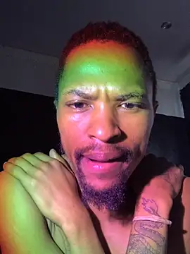 Snapshot of BlueIceCube chatting on 09-24-25, 07:55 BlueIceCube online show from 09-24-25, 07:55