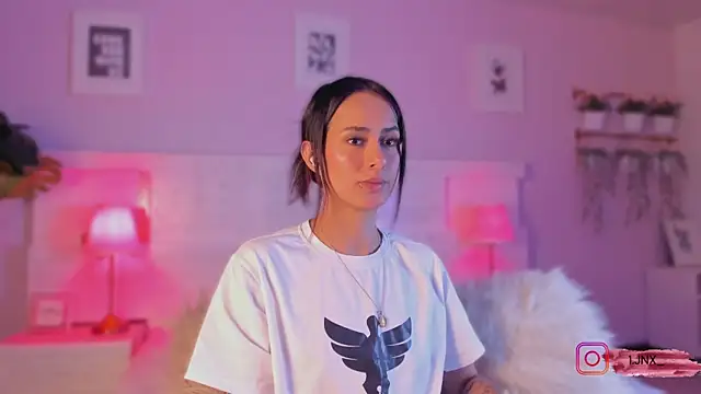 Snapshot of jinx_dh chatting on 01-08-26, 02:08 jinx dh online show from 01-08-26, 02:08