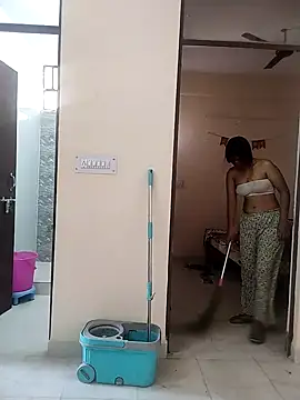 hottysameera online show from 02-14-25, 05:09