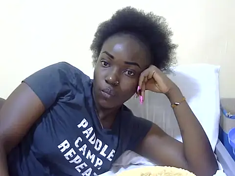 Snapshot of Chichii- chatting on 01-03-25, 10:19 Chichii- online show from 01-03-25, 10:19