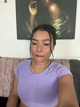 Snapshot of Rousse_blue chatting on 07-22-26, 03:31 Rousse blue online show from 07-22-26, 03:31
