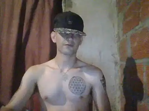Snapshot of elsaiya chatting on 02-16-25, 03:58 elsaiya online show from 02-16-25, 03:58