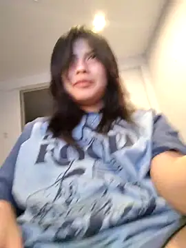 Snapshot of Elsa_sweet chatting on 09-13-25, 04:23 Elsa sweet online show from 09-13-25, 04:23