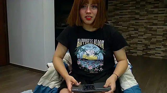 Snapshot of Elsa_sweet chatting on 02-17-26, 04:20 Elsa sweet online show from 02-17-26, 04:20