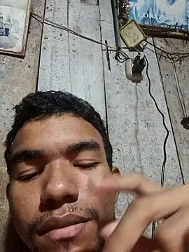 Reynold2608 online show from 12-19-25, 04:19