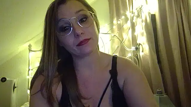 Snapshot of DevilsAngel13 chatting on 12-13-24, 11:17 DevilsAngel13 online show from 12-13-24, 11:17