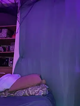 Snapshot of Nina-Chick777 chatting on 10-25-25, 06:54 Nina-Chick777 online show from 10-25-25, 06:54