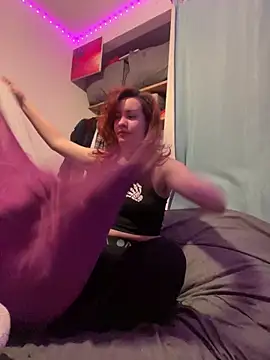 Snapshot of Nina-Chick777 chatting on 03-03-26, 03:23 Nina-Chick777 online show from 03-03-26, 03:23