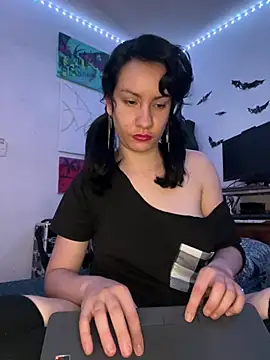 Nina-Chick777 online show from 06-14-26, 02:24