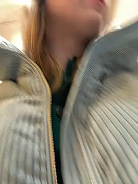 Sunny   Bunny online show from 12-20-24, 08:01