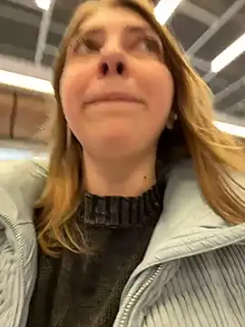 Sunny   Bunny online show from 12-23-24, 12:08