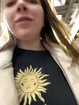 Sunny   Bunny online show from 12-28-24, 06:50