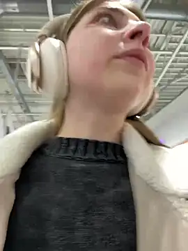 Sunny   Bunny online show from 01-15-25, 03:07