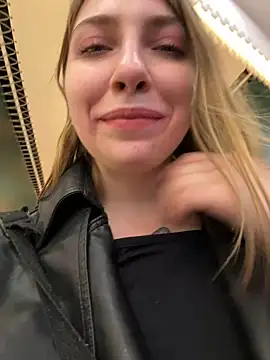 Sunny   Bunny online show from 03-02-25, 05:14