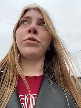 Sunny   Bunny online show from 10-16-25, 10:16