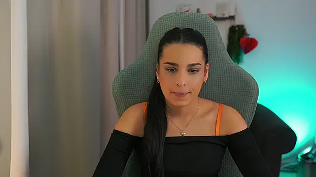 mila  denver online show from 02-12-25, 12:12