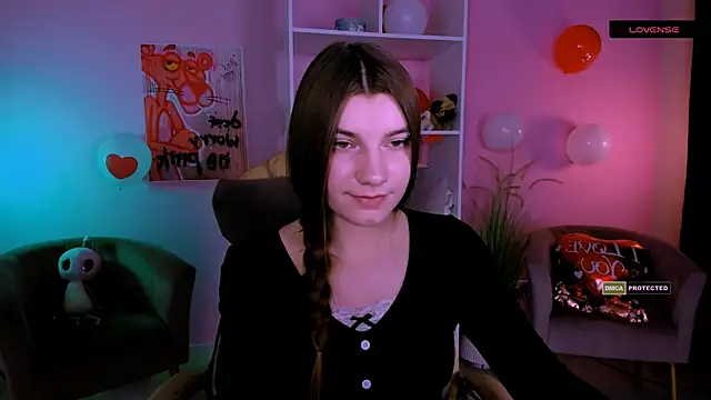Snapshot of pure_radiance1 chatting on 02-24-25, 01:10 pure radiance1 online show from 02-24-25, 01:10