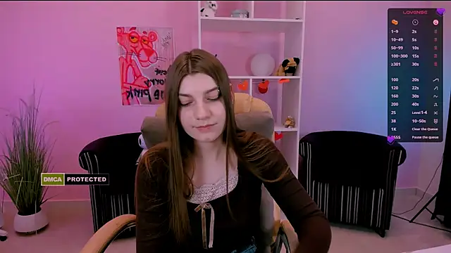 Snapshot of pure_radiance1 chatting on 03-17-25, 01:18 pure radiance1 online show from 03-17-25, 01:18