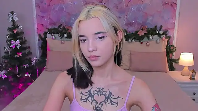 Snapshot of as1an_girlfriend chatting on 12-29-24, 10:45 as1an girlfriend online show from 12-29-24, 10:45