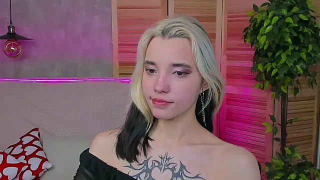 Snapshot of as1an_girlfriend chatting on 03-05-25, 11:49 as1an girlfriend online show from 03-05-25, 11:49