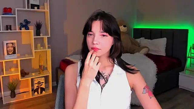 as1an girlfriend online show from 11-19-25, 01:33