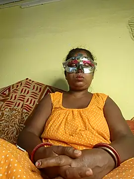 Snapshot of tinabhabhi chatting on 06-17-26, 11:12 tinabhabhi online show from 06-17-26, 11:12