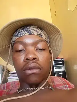 Snapshot of the666D chatting on 12-13-24, 10:51 the666D online show from 12-13-24, 10:51