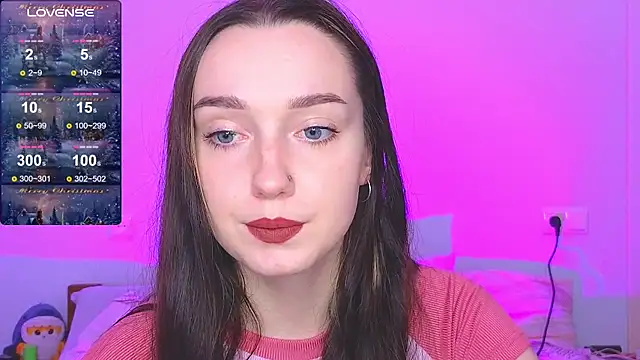 Snapshot of Wild_Sophie_ chatting on 01-14-25, 04:50 Wild Sophie online show from 01-14-25, 04:50