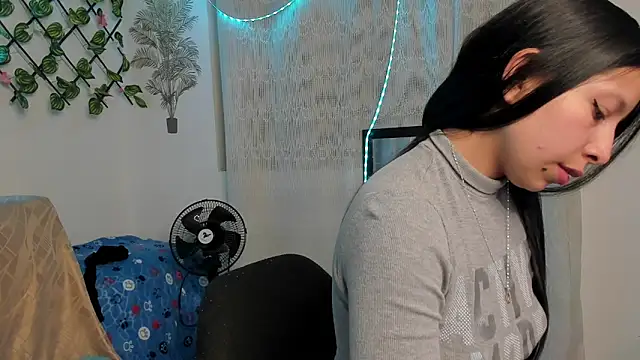 Snapshot of keyla_meow chatting on 01-30-25, 07:04 keyla meow online show from 01-30-25, 07:04