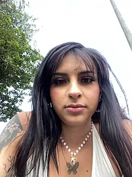 Snapshot of Hilary_pinkk chatting on 01-15-25, 10:24 Hilary pinkk online show from 01-15-25, 10:24