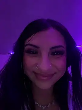 Snapshot of Hilary_pinkk chatting on 01-25-25, 11:00 Hilary pinkk online show from 01-25-25, 11:00